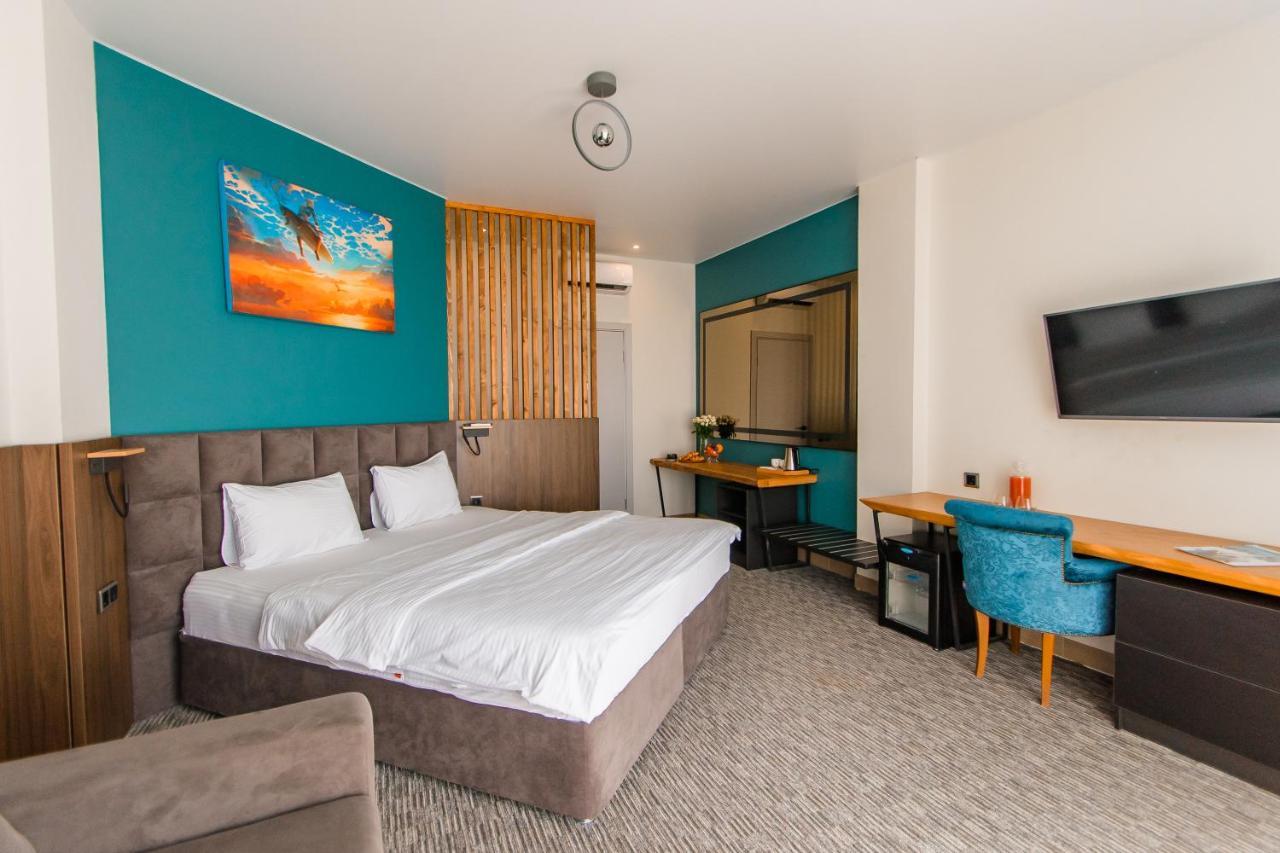 Aquamarine Family Club Hotel Gagra Cameră foto